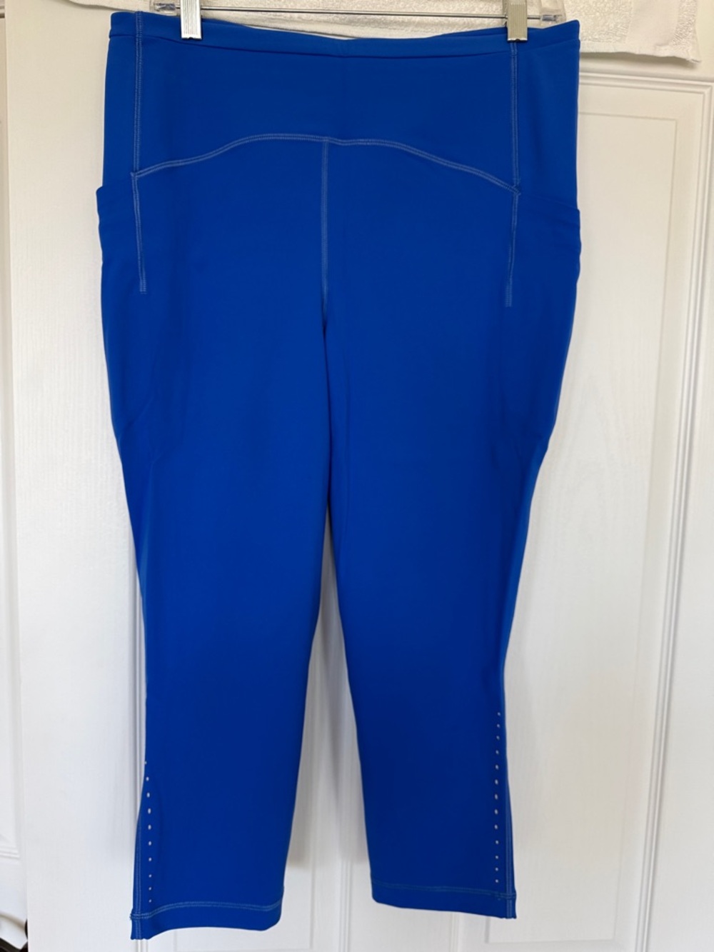 Lululemon Fast and Free 20” Cropped Leggings Size 12 Cobalt Blue High Rise